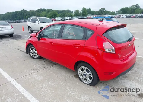 2014 Ford Fiesta Se z USA, uszkodzony, nr VIN 3FADP4EJ8EM190131